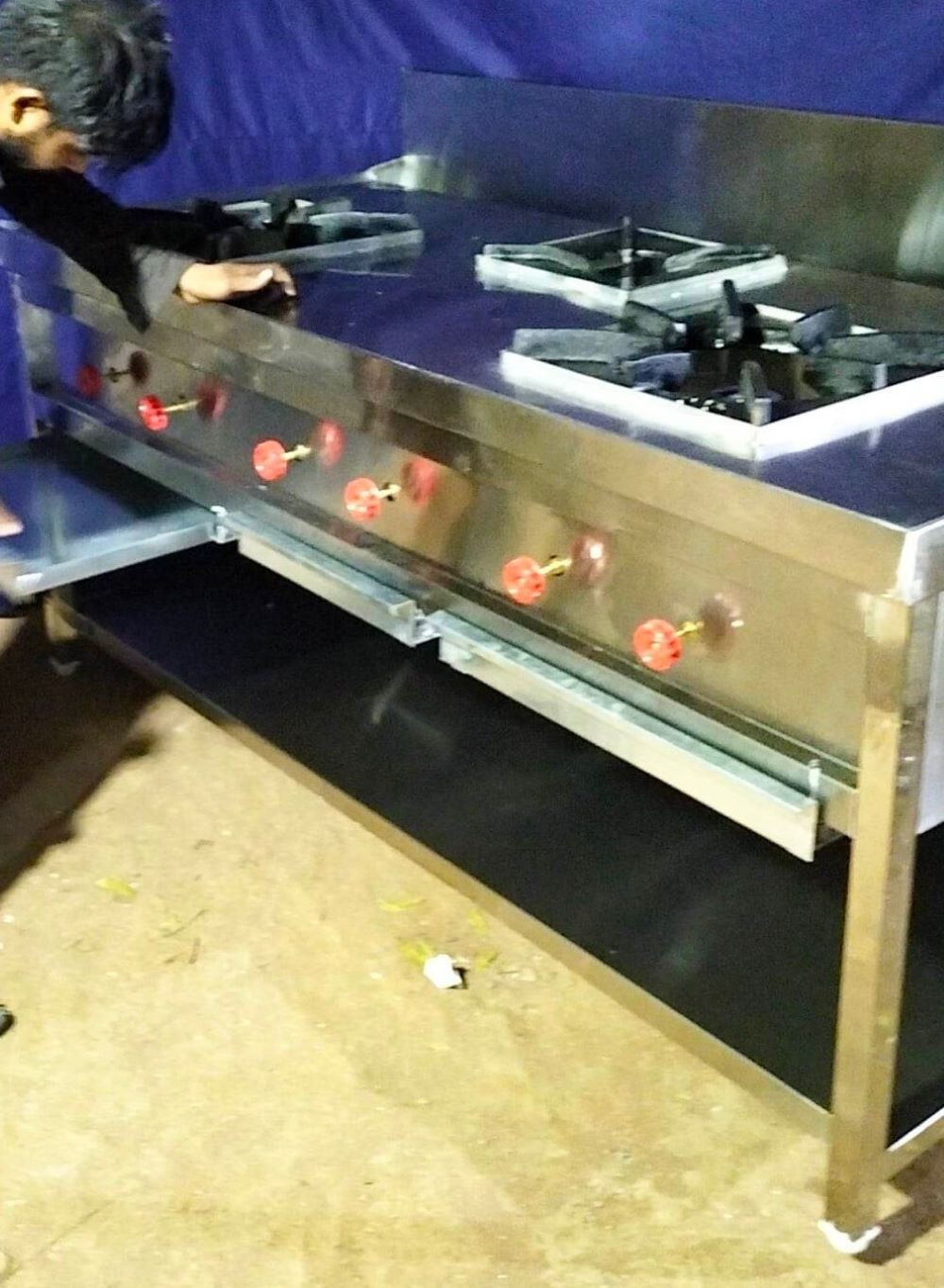 Four Burner Continental Range