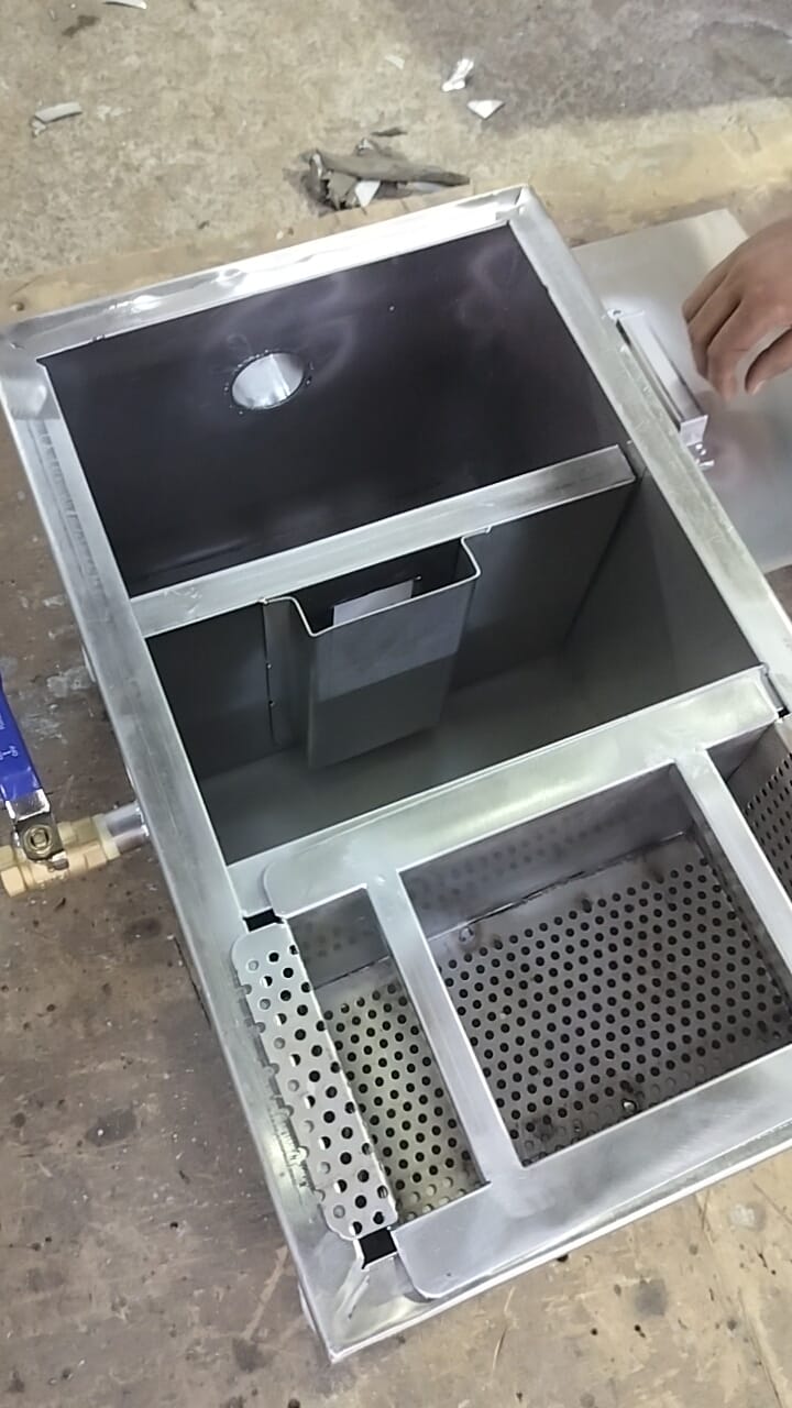 Commercial Kitchen Sink Oil and Grease Trap