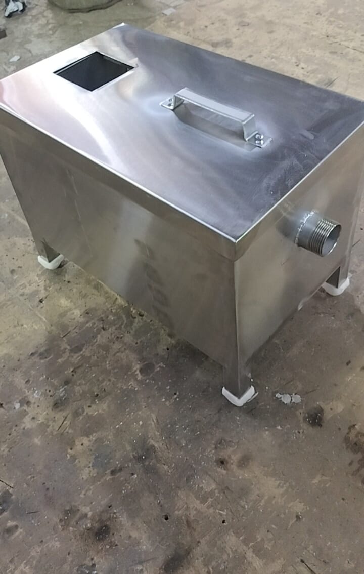 Commercial Kitchen Sink Oil and Grease Trap