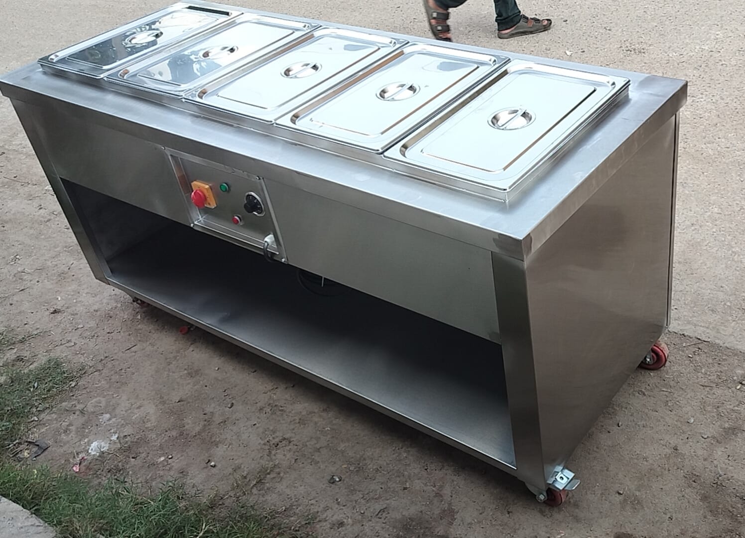 Stainless Steel Bain Marie With Five GN Pans
