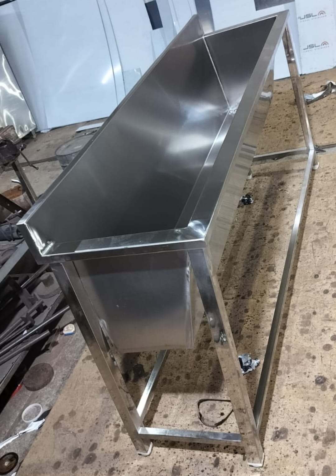 Stainless Steel Hand Wash Basin With Stand
